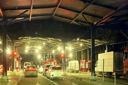 tanar prins la frontiera sculeni cu permis de conducere polonez fals 69493a8443241