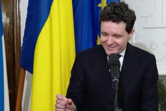 tara arde nicusor dan hahaie prin tara lui mos craciun video 694056b239dad