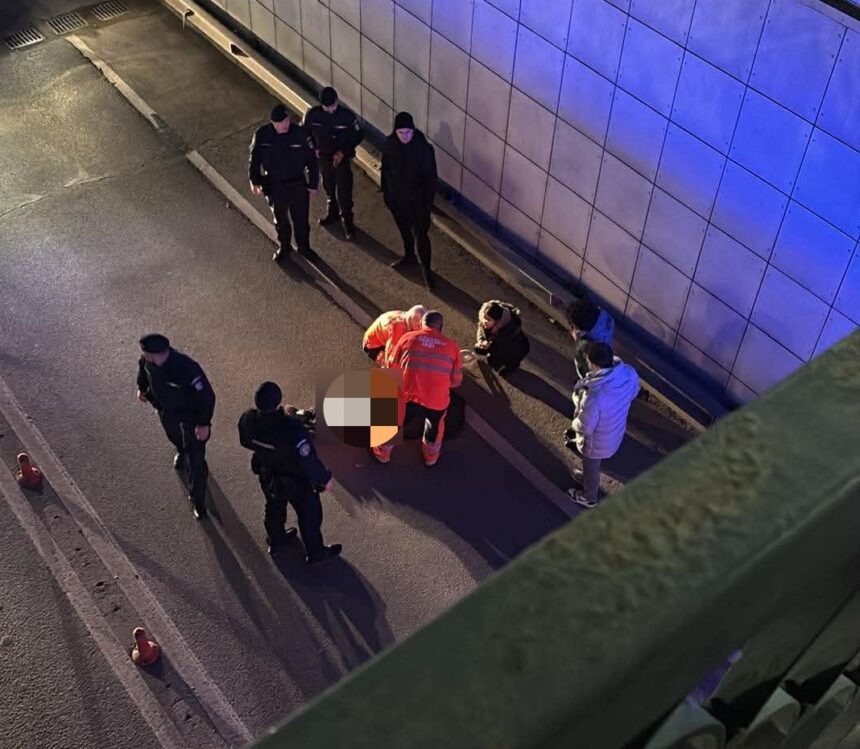 tentativa de suicid la pasajul mihai eminescu o persoana s a aruncat de pe pasarela din dreptul bcu 6933109f6d84a