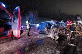 tragedie in ajun de craciun un mort si trei raniti dupa un accident intre doua masini 694c2078cee48 2