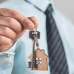 un cunoscut economist lanseaza un pronostic socant preturile locuintelor vor scadea cu 50 693a7fc14bd4b