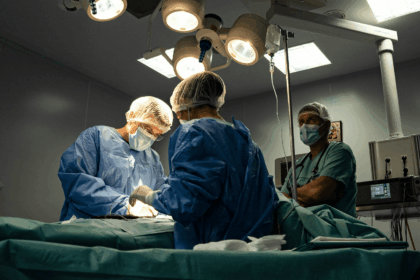 un pacient din galati s a certat cu chirurgul dupa ce chatgpt i a spus ca operatia ar fi trebuit sa dureze o ora nu 20 de minute 694128aacf79d