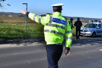 un sofer a fost fugarit prin tot cartierul ferentari si prins abia dupa ce a distrus patru masini 69318b8a8d2f6