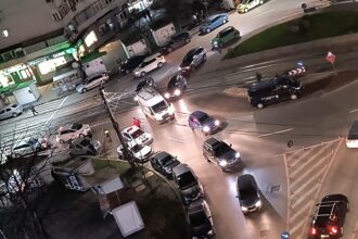 un sofer care circula haotic in zimbru a lovit mai multe masini si a fost oprit de politie 6931d091debc3