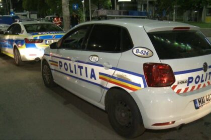 un sofer nu a oprit la semnalul unor politisti din giurgiu si a fost urmarit de ei 12 km ce au descoperit dupa ce l au prins 694d48dbebba8