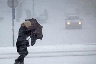 vant puternic la iasi in ultima zi a anului incalzire anuntata la final de saptamana 69538ae820b53