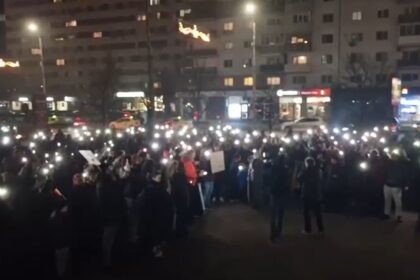 video protest in centrul orasului dupa reportajul recorder iasul nu tace hotia nu ne place 693b0078dad66