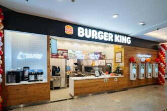 vino sa te bucuri de celebrul whopper in noua locatie burger king din iulius mall iasi 69316e1fadb71