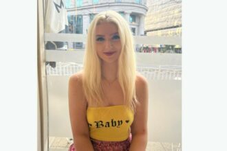 a glumit ani la rand pe seama unei umflaturi din gat diagnosticul primit ulterior i a schimbat viata unei tinere de 25 de ani 696e4911f084d