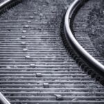 accident feroviar grav un tren de calatori a intrat intr un tir 695e947492454