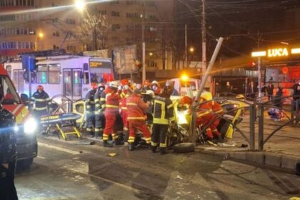 accident grav in bucuresti la intersectia dintre calea rahovei si calea ferentari doua persoane au fost ranite 696b391f99b70