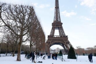adevarul despre francezi spus de o romanca din diaspora ei se gandesc ca sunt francezi si asta e realizarea lor nu ii mai intereseaza sa munceasca 696bfccd24c4c