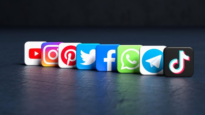 alerta dnsc val de atacuri cibernetice pe whatsapp firmele de curierat folosite ca paravan pentru furtul de date 69775f486d3f3