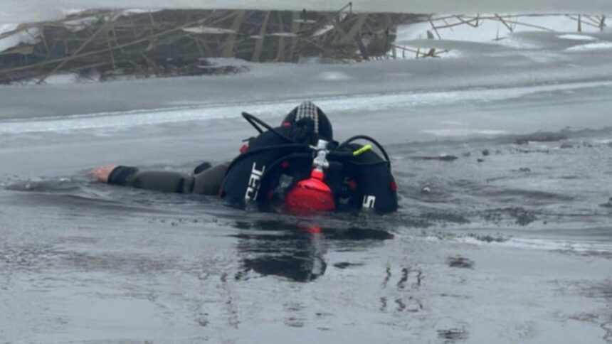 alerta la gherla copil cazut in raul somes cautat de pompieri si scafandri 69738bdf132cf