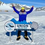 alpinistul adrian ahritculesei a cucerit cel mai inalt varf din antarctica 695e37c7cf772