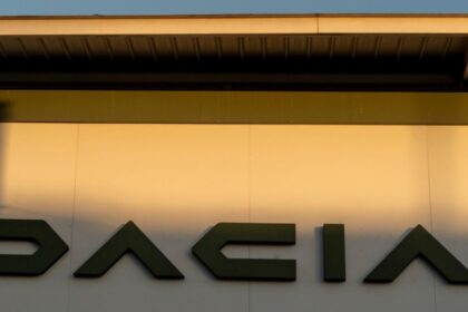 amenzi uriase pentru dacia si renault dupa o intelegere secreta privind angajatii 69650d6c9cdd9