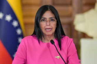 armata a ales o pe fosta vicepresedinta delcy rodriguez noul lider al venezuelei rodriguez a inceput deja sa il ameninte pe trump 695aae0611578