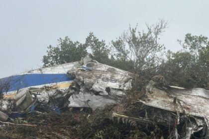 avion prabusit in columbia langa venezuela 15 persoane au murit inclusiv un parlamentar video 697b0b525326c