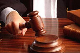 barbat din covasna condamnat la 20 de ani de inchisoare dupa ce si a ucis in bataie propriul tata victma a fost lovita ore intregi de agresor 697b36d13f0ba