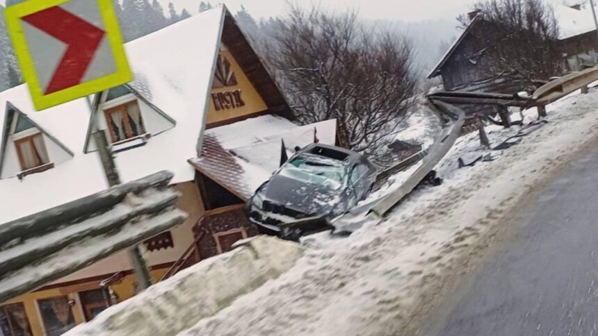 cascadorie involuntara la predeal o masina a zburat de pe sosea si a aterizat pe acoperisul unei pensiuni fotovideo 695fd0e321a59