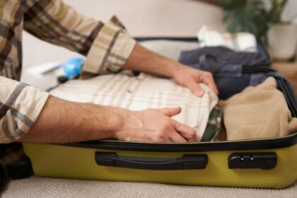 caz socant in capitala un barbat si a facut bagajul si s a predat dupa ce si a ucis fratele 695e277e37304