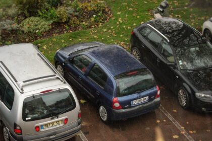 ce drepturi ai si la cine poti apela daca cineva si a lasat masina pe locul tau de parcare 6963539ce06f3