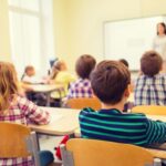 confidentialitate incalcata la o scoala din iasi sesizare documentele unui elev cu cerinte educationale speciale discutate in fata clasei ce spune directoarea 697d5870e8868