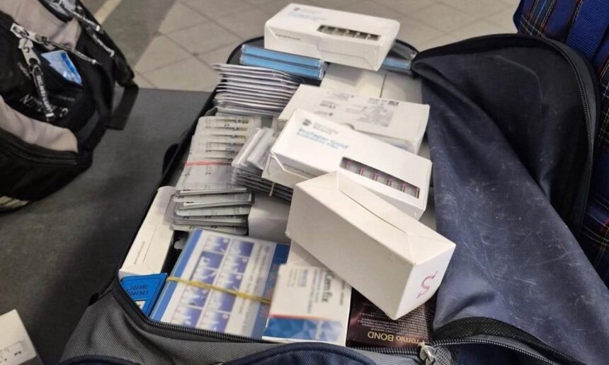 contrabanda cu produse medicale oprita la iasi microbuz incarcat pana la refuz 697769b7eaf20