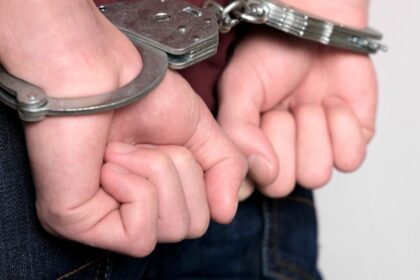 doi italieni care inchiriau masini de lux de la firme din arad si le vindeau apoi in tara lor retinuti 697c8dbce0e68