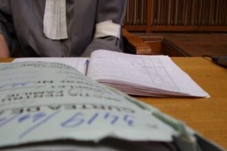 drama unei batrane din iasi actele mele s au pierdut odata cu revolutia femeia este plimbata prin instante ca sa poata trai dintr o pensie infima 697954f21e1cb