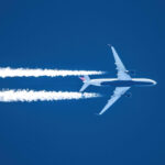 emisiile de carbon generate de aviatie ar putea sa scada cu 50 fara reducerea zborurilor comerciale studiu 69710bdca3126