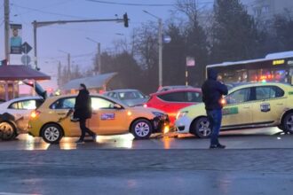 foto doua accidente rutiere in iasi o minora a fost lovita pe trecerea de pietoni tamponare in nicolina 697b02e7ba58c 1