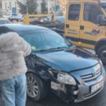 foto tamponare pe bulevardul independentei intre doi soferi incepatori 695a4596cb2c3