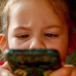 franta pregateste o masura radicala copiii sub 15 ani exclusi de pe retelele sociale 69769112d878b