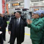 gestul necontrolat al lui kim jong un in timpul unei vizite a concediat un ministru fara sa stea pe ganduri 69723bd48a984