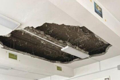 imagini soc tavan prabusit in sala de clasa la colegiul tehnic mihail sturdza din iasi fotografia a starnit ingrijorare pe retelele sociale 69659d970bea3