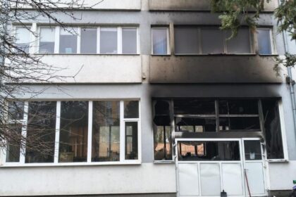 incendiu de amploare la universitatea din oradea atelier si laborator distruse 696d136db02dc