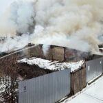 incendiu devastator in capitala peste 700 mp cuprinsi de flacari pe strada garoafei interventie pentru salvarea locatarilor video 6974bed7b5ec9