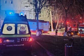 incendiu intr un bloc din falticeni locatarii au fost evacuati 695b0136071b4