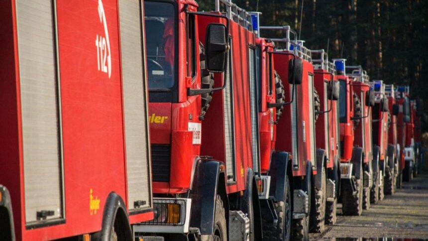 incendiu intr un bloc din sibiu aproximativ 30 de persoane se aflau in interior 6961513c1b789