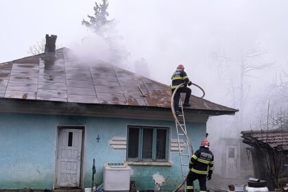 incendiu la o locuinta din zona cantonului silvic ciurea 697a0b3fe0cd9