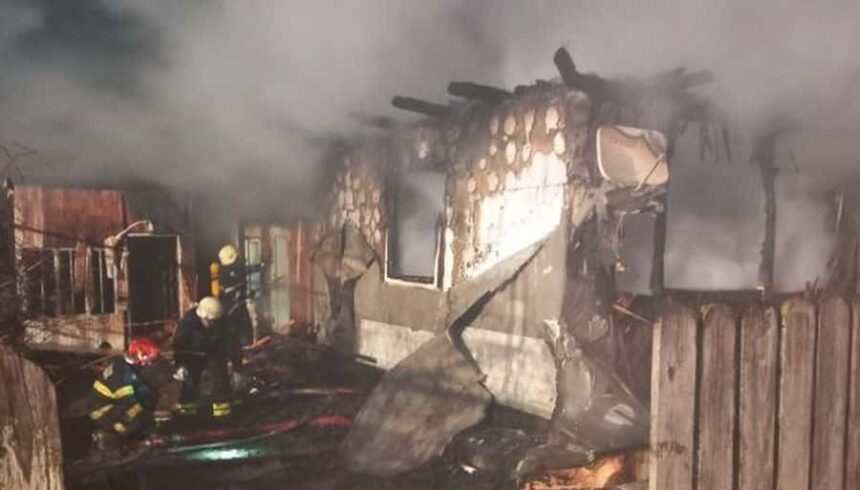 incendiu la un priveghi in noaptea de revelion in bicaz patru persoane au suferit arsuri iar decedatul a fost carbonizat 695663b767b3c