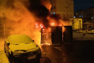 incendiu la un punct de colectare selectiva a deseurilor din iasi foto 6969137c226d0