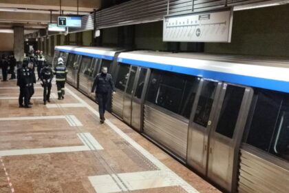 incident socant la metrou inainte de statia brancoveanu se ia in calcul ipoteza sinuciderii calatorii evacuati de urgenta video 6970d592bafb3
