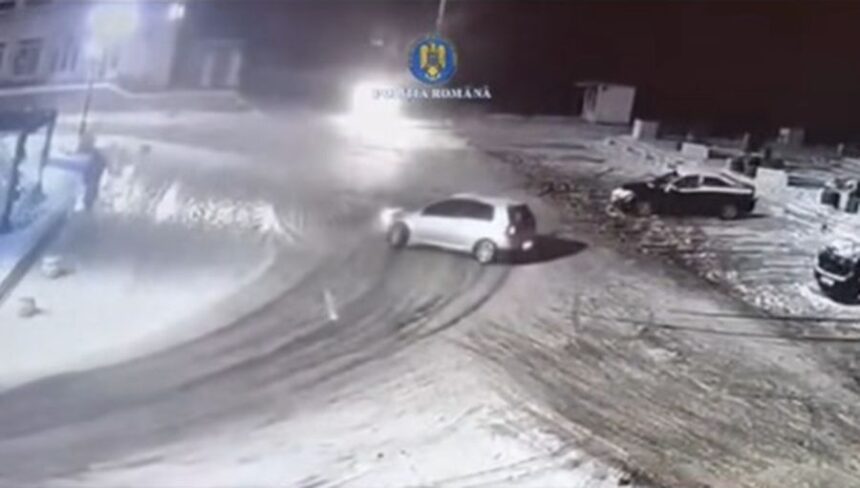 manevre teribiliste surprinse de politisti intr un sens giratoriu soferii care fac drifturi risca sa ramana fara permis video 695d41b3b4d68