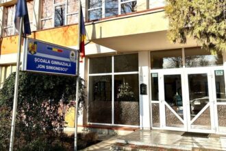 mobilitati erasmus pentru 25 de profesori ai scolii gimnaziale ion simionescu din iasi patru ghiduri educationale vor fi publicate in 2027 69796b0260852