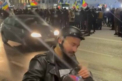 motociclistul care a proiectat mars la moscova la protestul aur amendat de jandarmi e la a doua abatere 696a27d176f99
