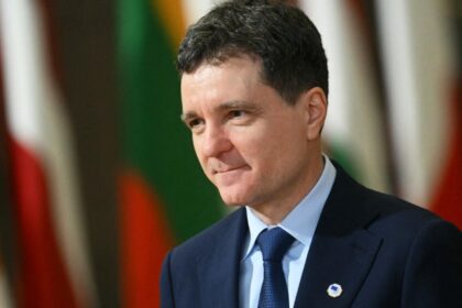 nicusor dan a explicat motivele absentei sale de la davos trebuie sa avem pregatite niste strategii dar nu avem 6973387e05e97