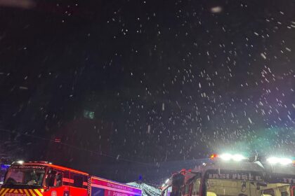 o femeie a fost scoasa de jandarmi dintr un incendiu izbucnit in apartment 6960a6cb446e3