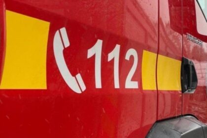 o masina s a rasturnat in judetul brasov o fata de 14 ani a murit si alti copii si un adult sunt raniti 69774454837da